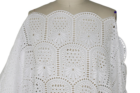 Pineapple scalloped border broderie anglaise (eyelet)