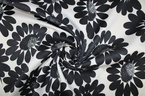 Black and white daisy print cotton piqué