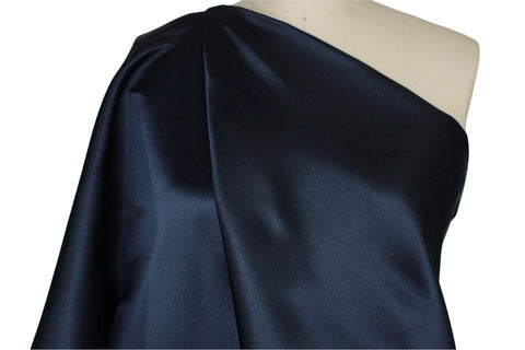 0scar de la Renta silk satin