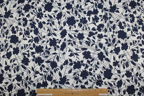 0scar silk broadcloth with a floral print in navy on white