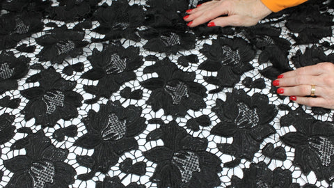 0scar de la Renta guipure