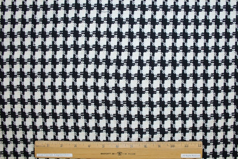 3/4 yard of NY Designer Cotton Houndtooth Tweed Bouclé - Black/Ivory/Natural